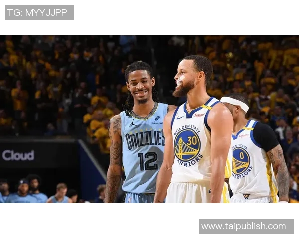 2015年NBA季后赛勇士与灰熊第五场激战回顾与精彩瞬间分析