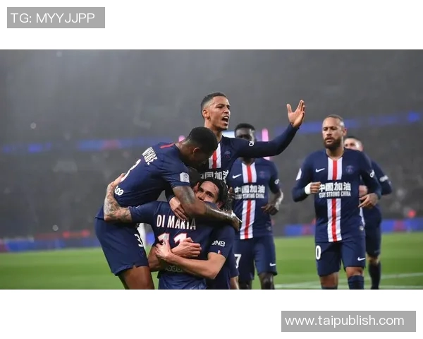 巴塞罗那逆转巴黎圣日耳曼6比1的经典阵容回顾与分析